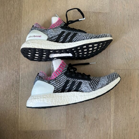 Adidas ultra boost uncaged breast cancer awareness 8.5 - Picture 4 of 5